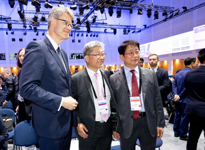 Korea pushes tech edge in $13.6b UAE rail bid over China