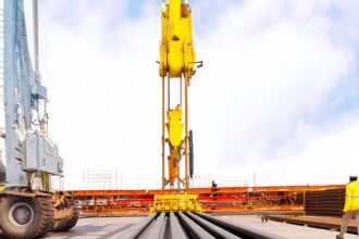 Hafeet Rail receives first shipment of railway tracks at Sohar Port