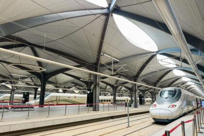 Saudi Arabia extends O&M contract for Haramain high-speed railway